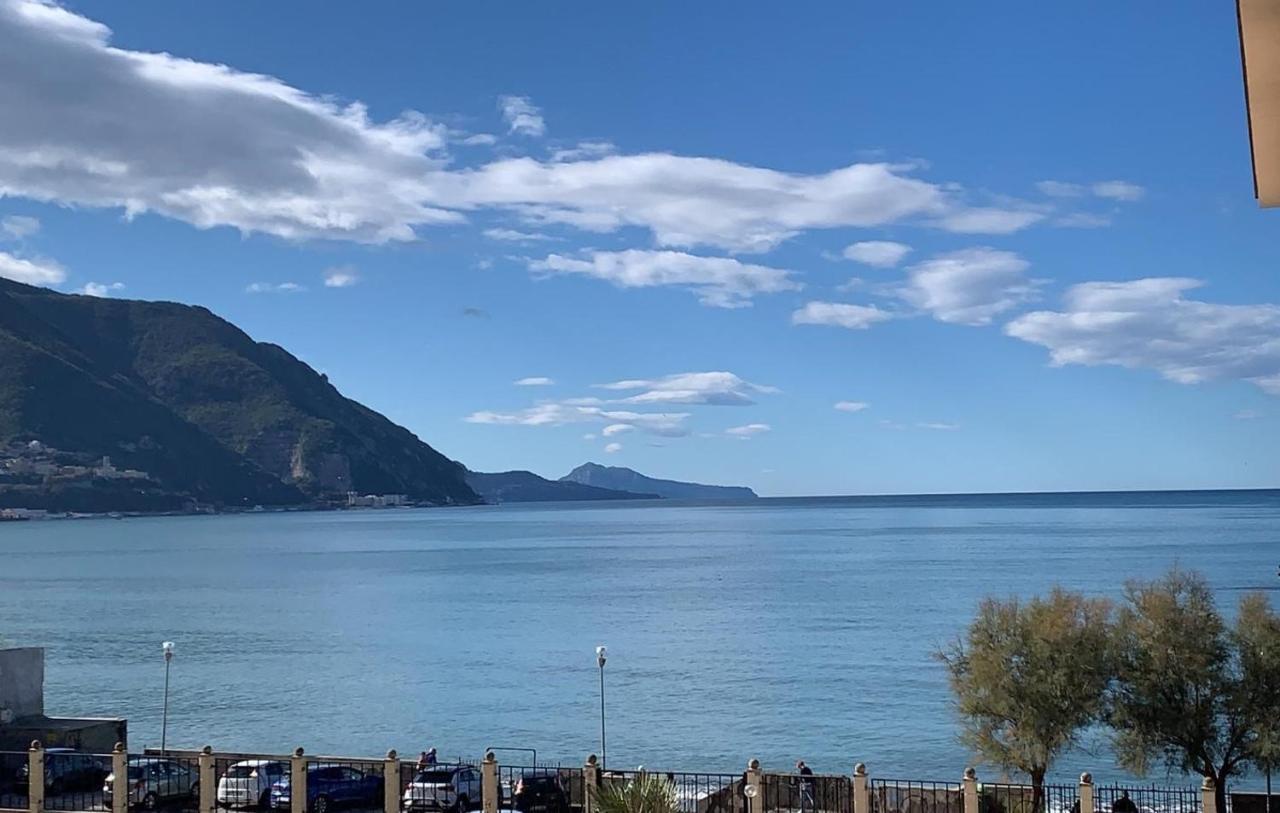 L'Aurora Guest House Castellammare di Stabia Exterior photo